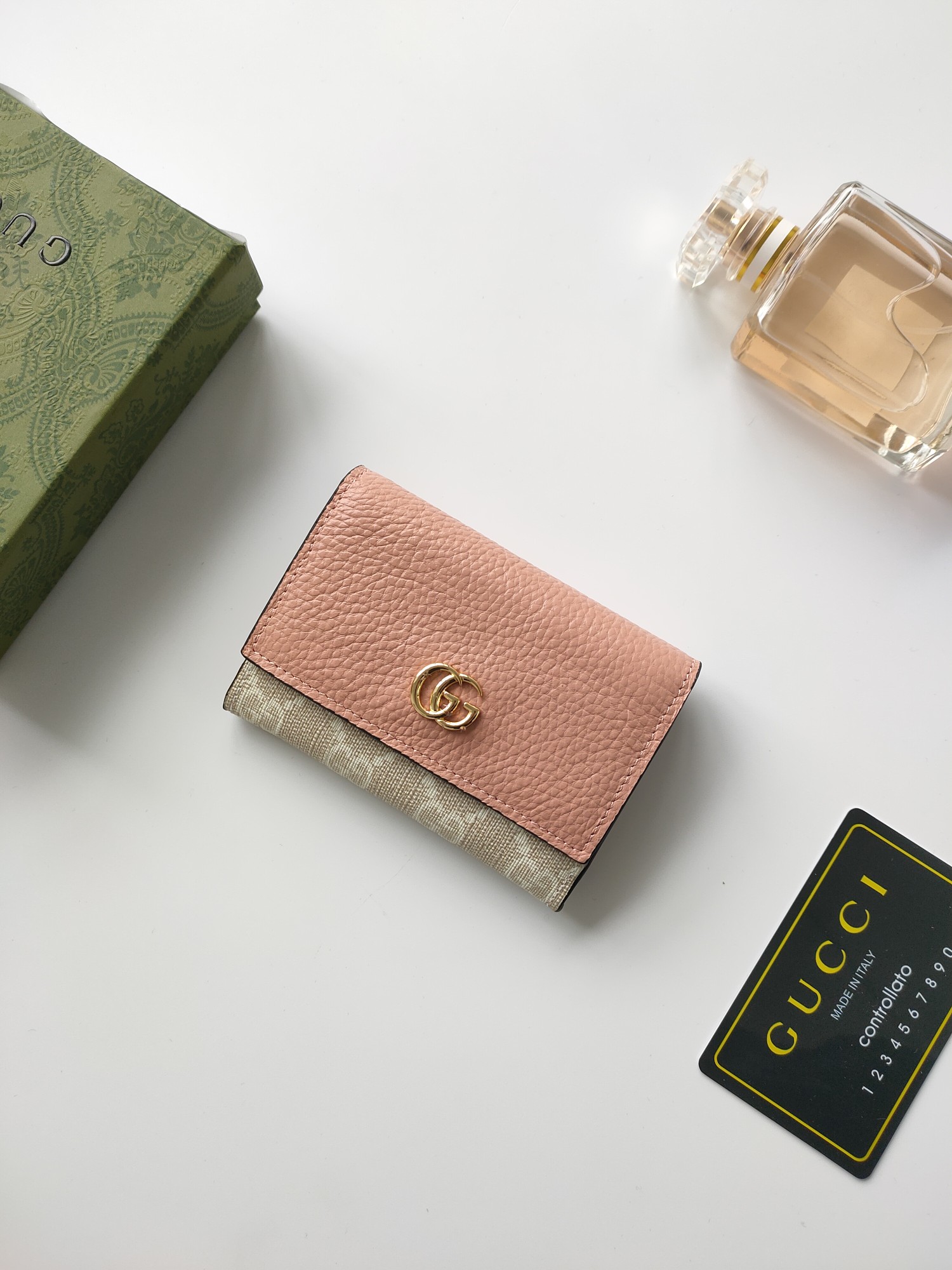 Pgucci 出新款 new 零钱包 卡包card bags 编号 