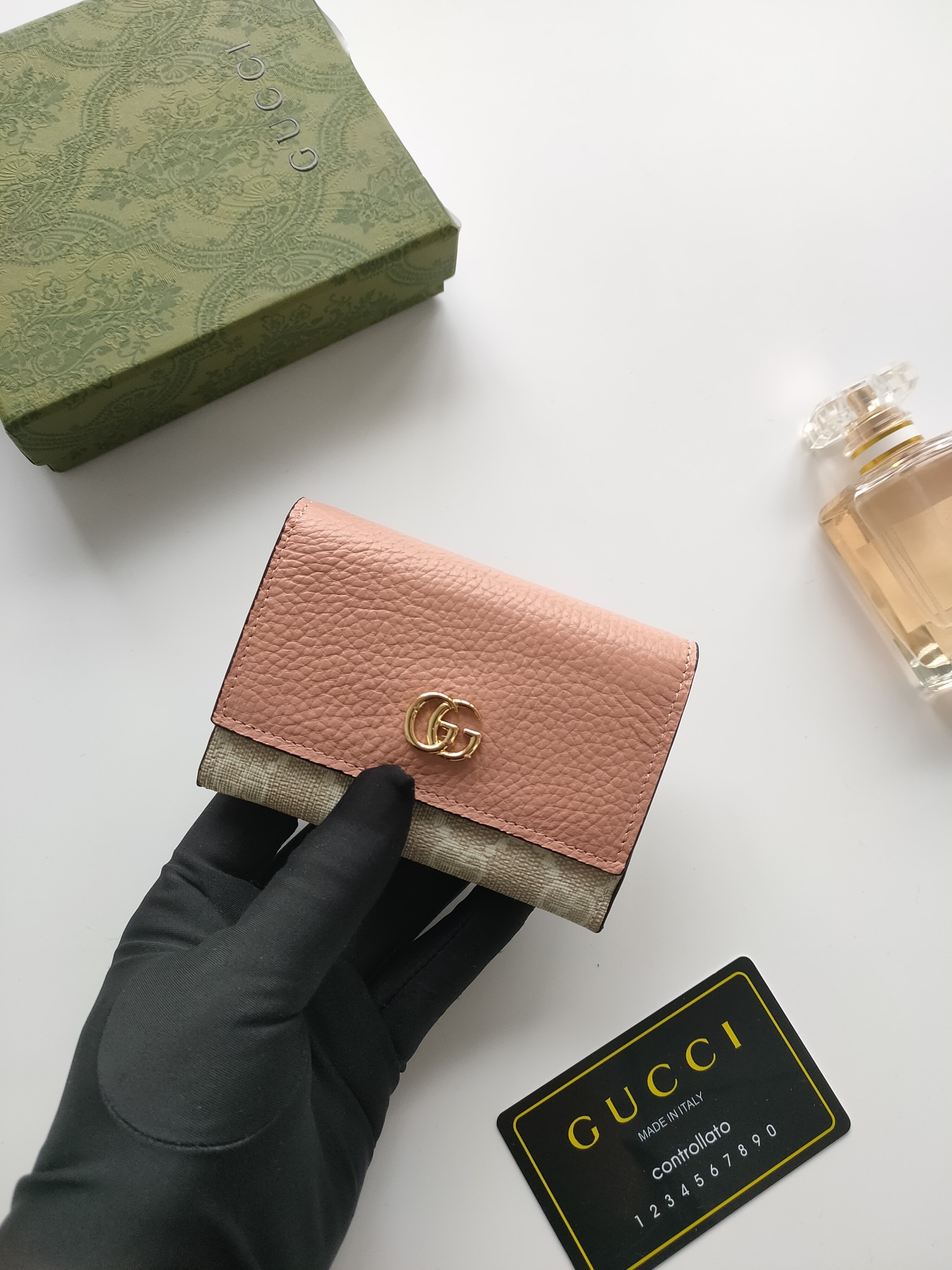 Pgucci 出新款 new 零钱包 卡包card bags 编号 