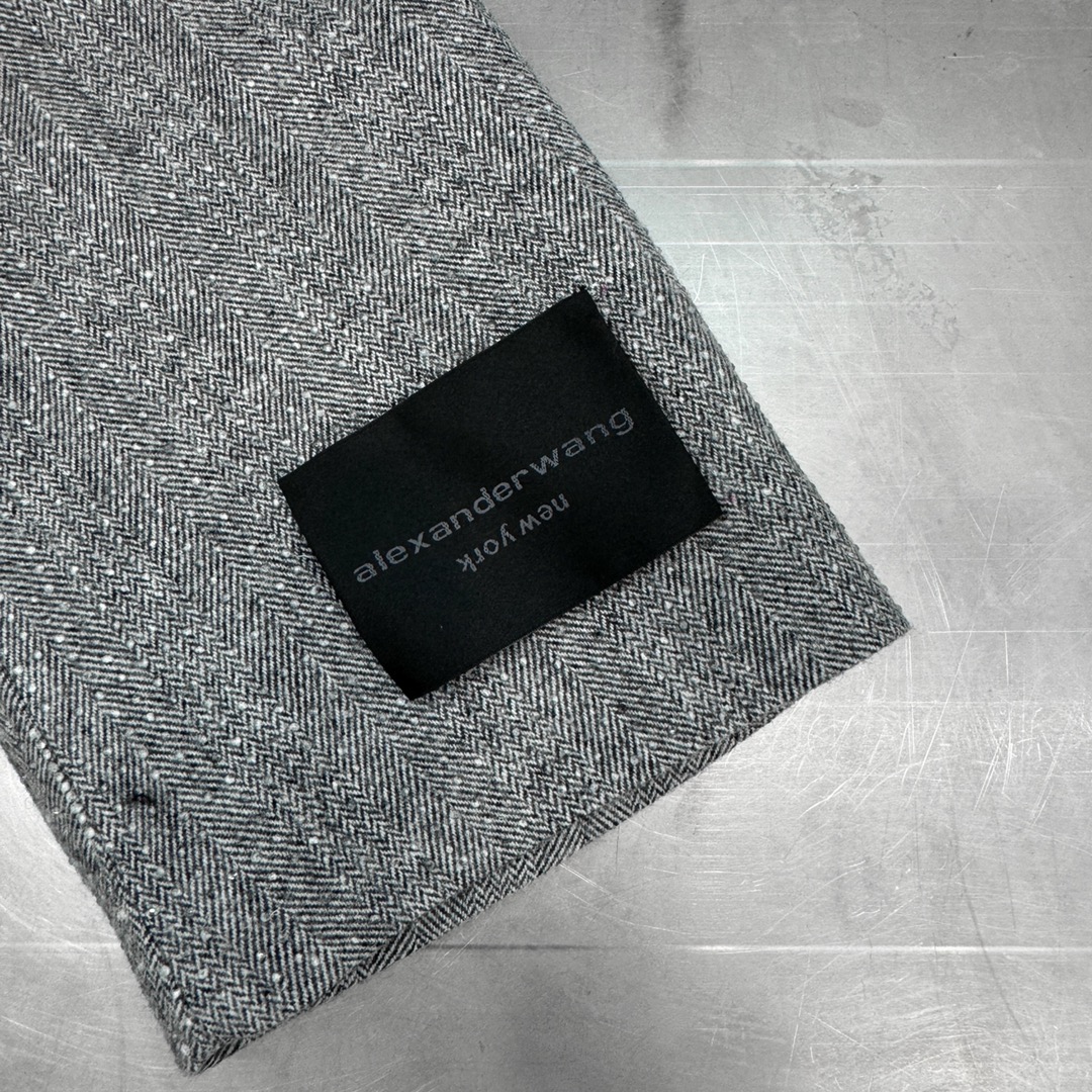 P外套790——Alexander wang｜新款西服，75羊毛🦙面料，毛感十足不扎身，整身重工水晶烫钻