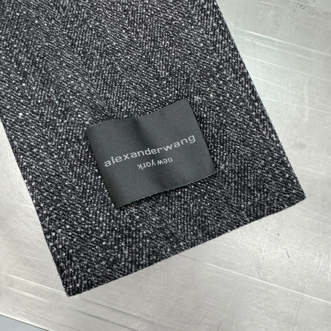 P外套790——Alexander wang｜新款西服，75羊毛🦙面料，毛感十足不扎身，整身重工水晶烫钻