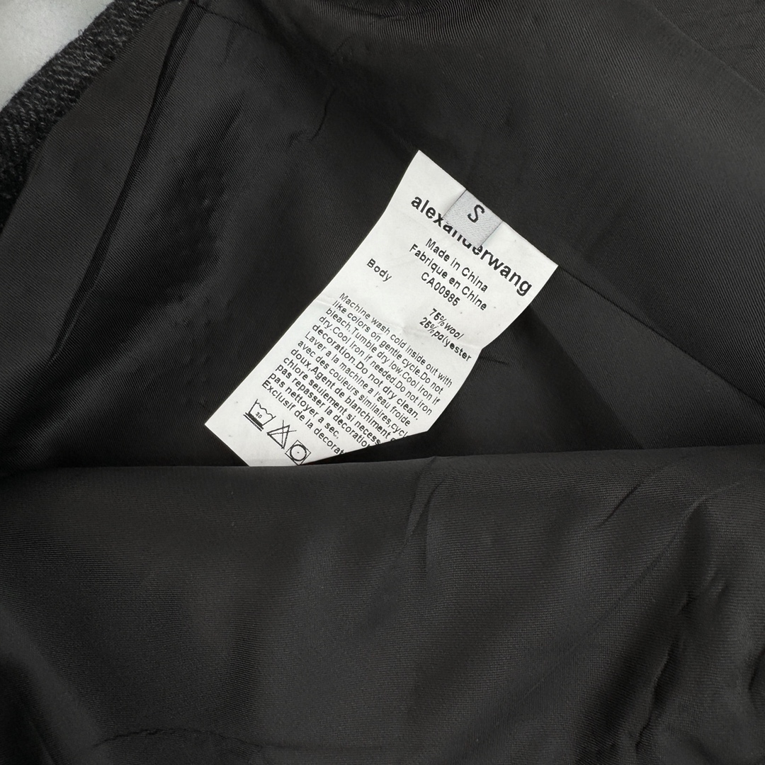 P外套790——Alexander wang｜新款西服，75羊毛🦙面料，毛感十足不扎身，整身重工水晶烫钻