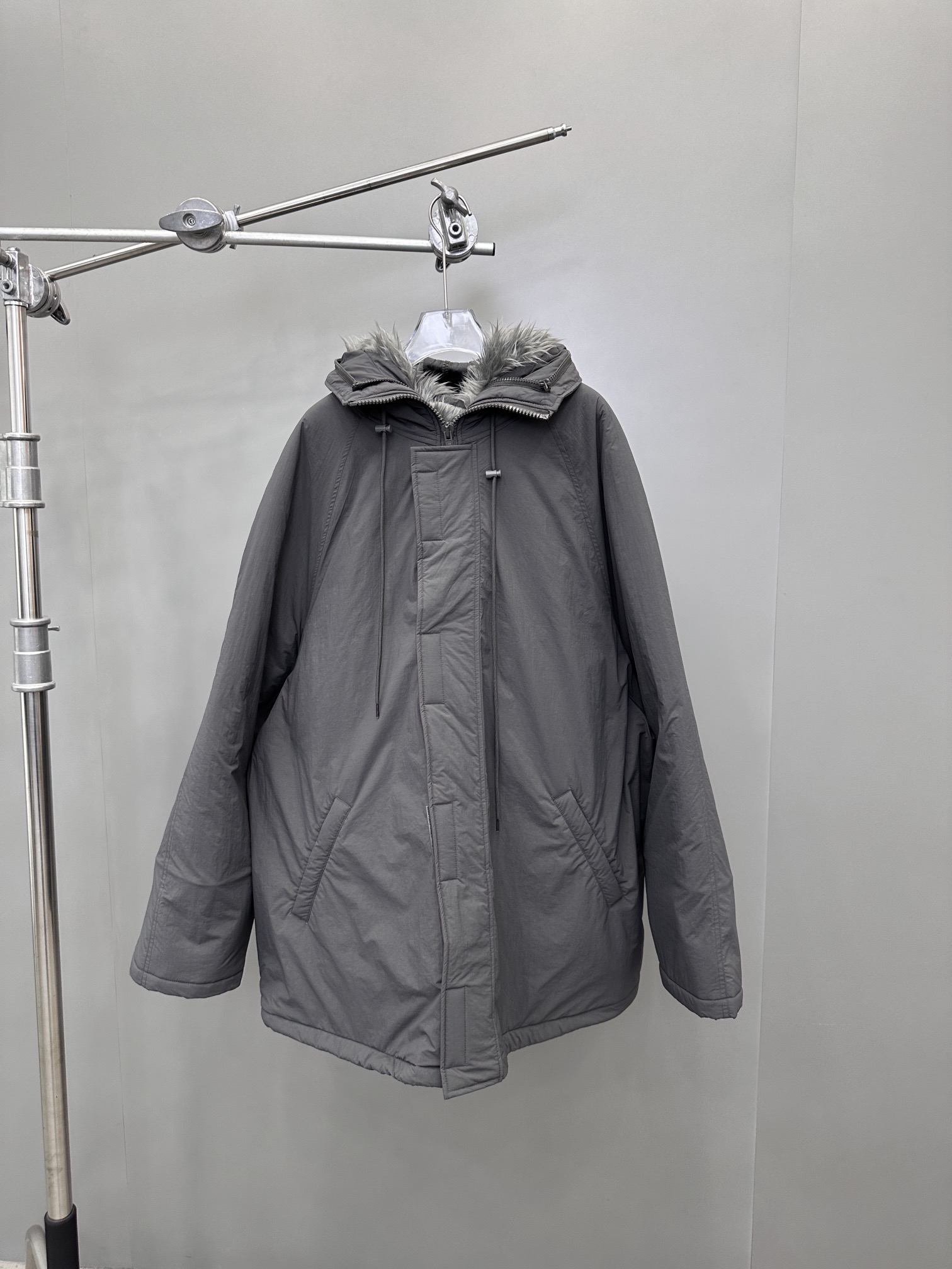 🌾🛒🛒🛒🛒NEW｜新款棉服外套，纯棉面布，厚实不易皱，内胆夹棉保暖防风，夹毛领帽子，解构两穿设计，宽松版