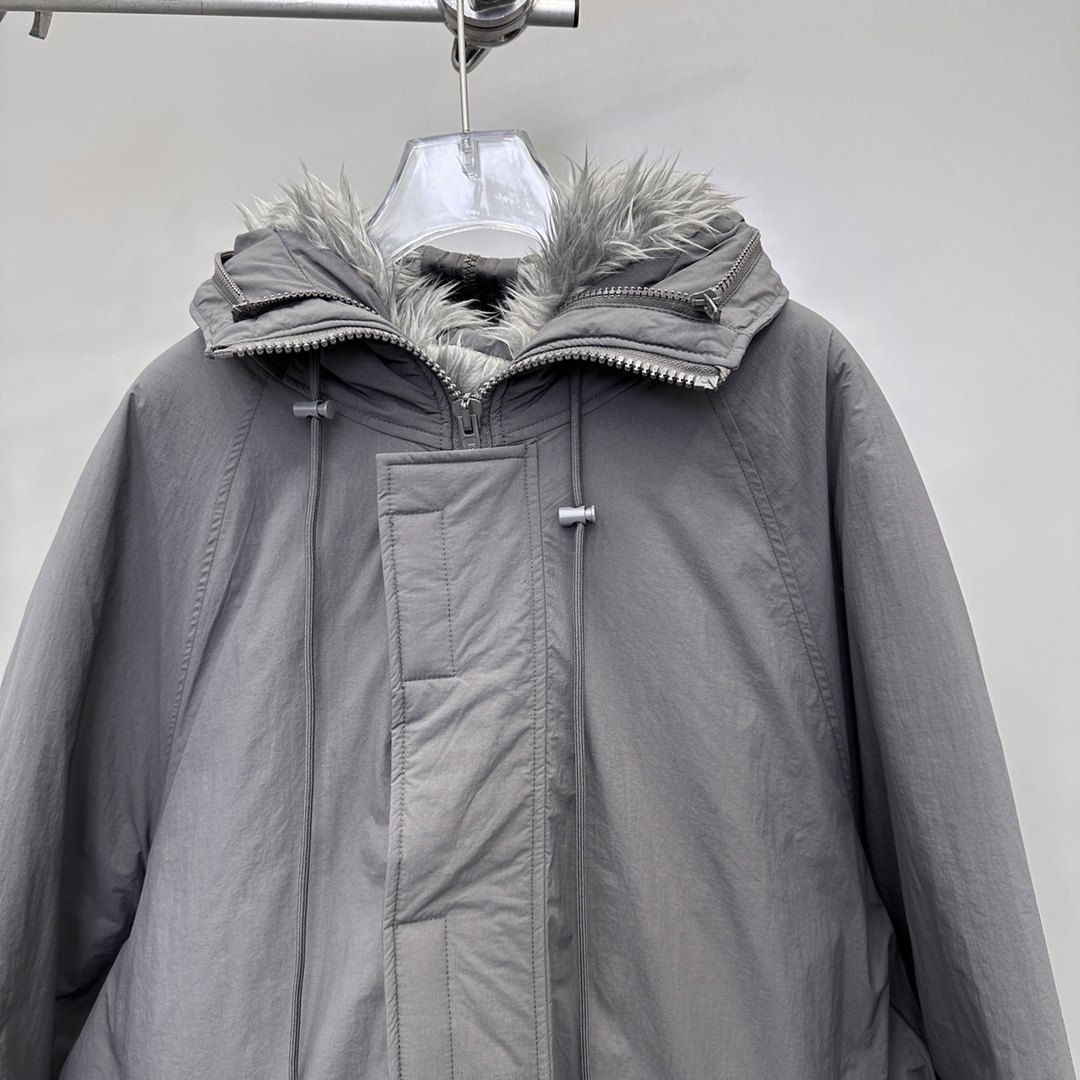 🌾🛒🛒🛒🛒NEW｜新款棉服外套，纯棉面布，厚实不易皱，内胆夹棉保暖防风，夹毛领帽子，解构两穿设计，宽松版