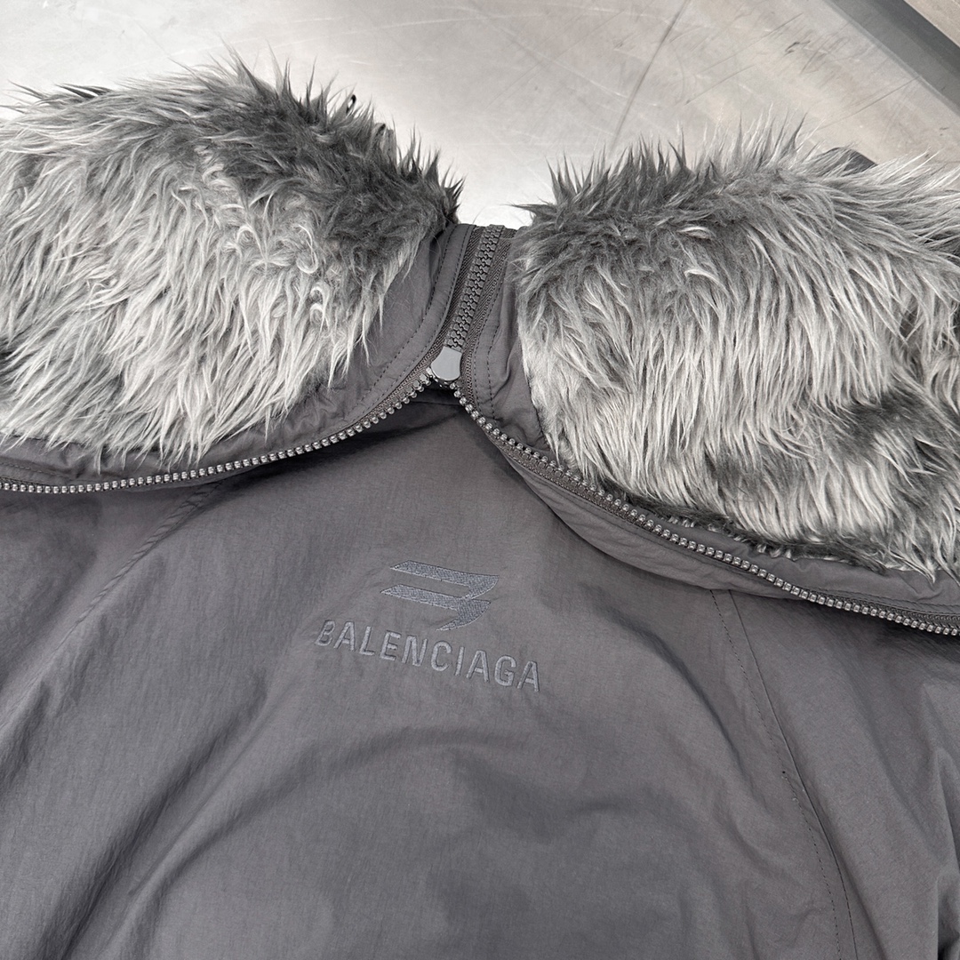 🌾🛒🛒🛒🛒NEW｜新款棉服外套，纯棉面布，厚实不易皱，内胆夹棉保暖防风，夹毛领帽子，解构两穿设计，宽松版