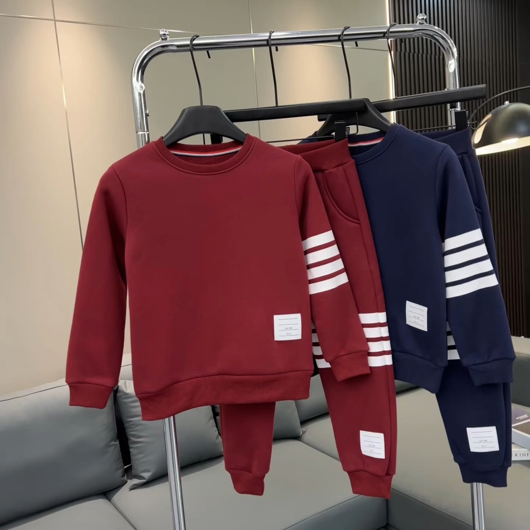 Limited Edition Velvet Suit for Ultimate Winter Style and Baby’s Comfort