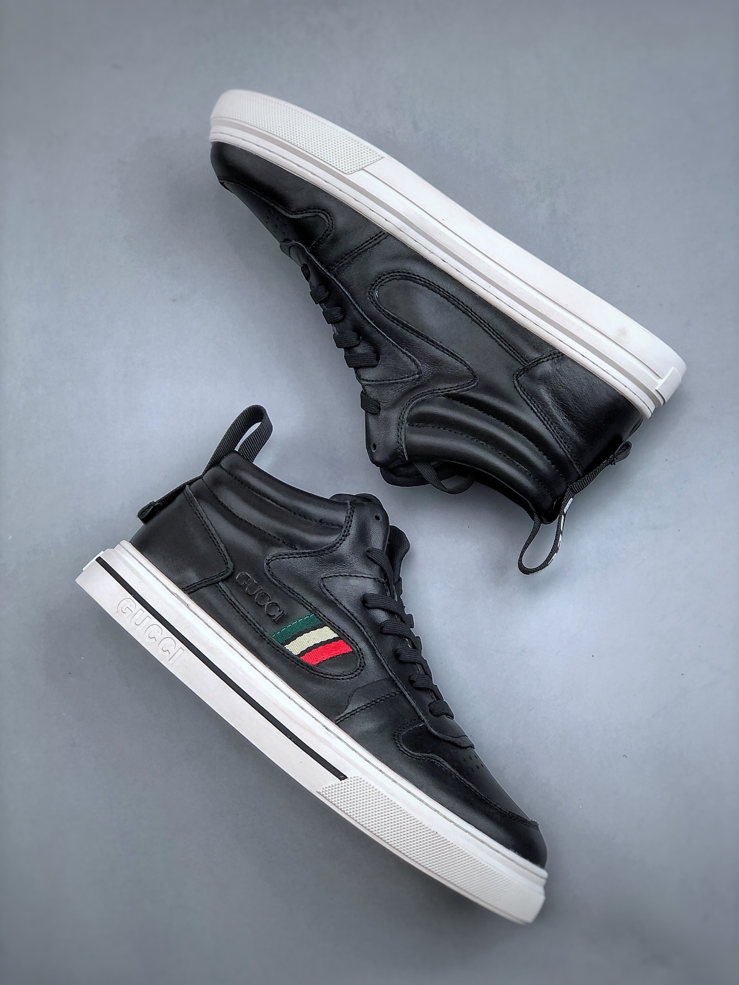 GUCCI's latest men's shoes this year