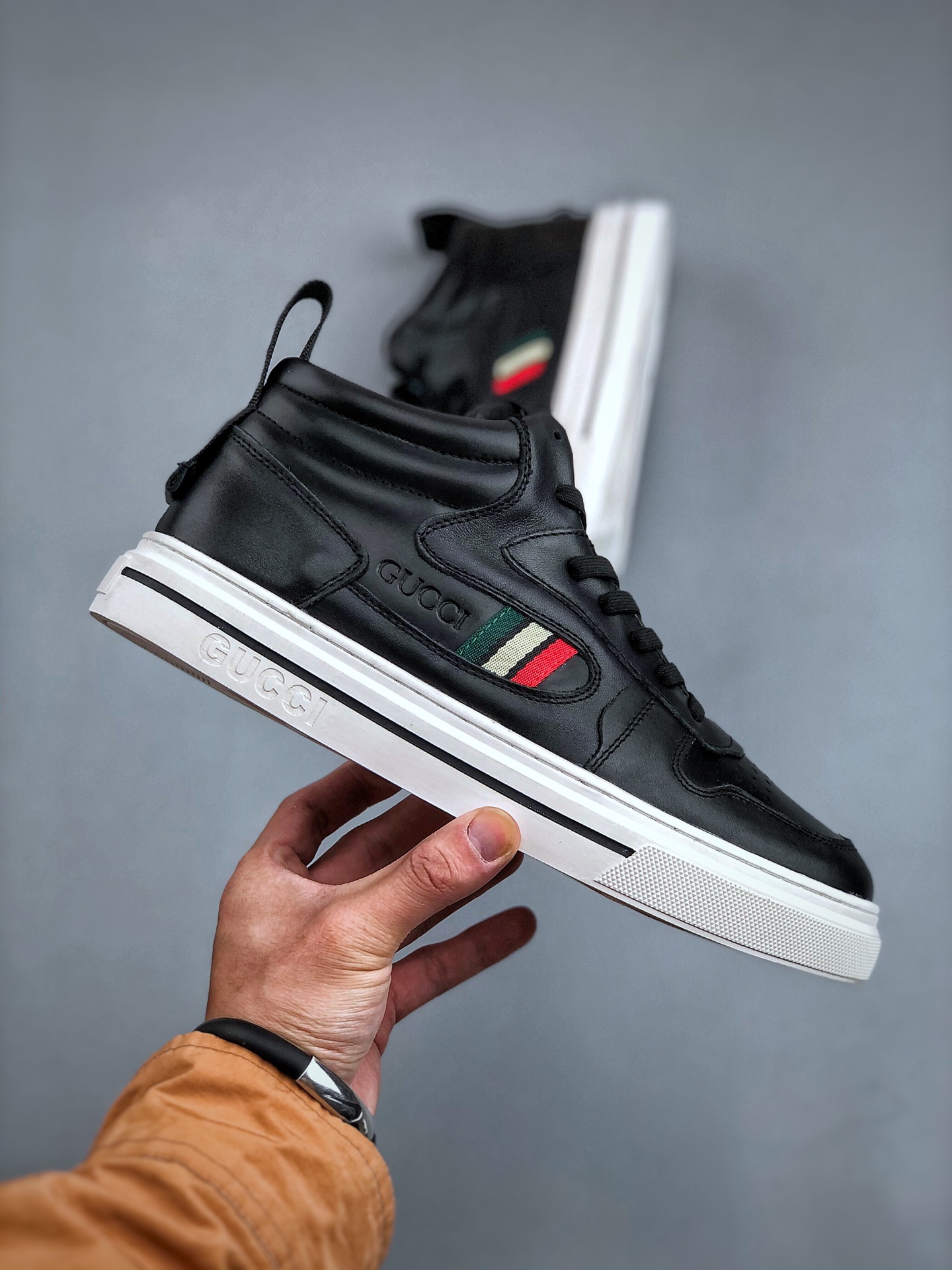 GUCCI's latest men's shoes this year