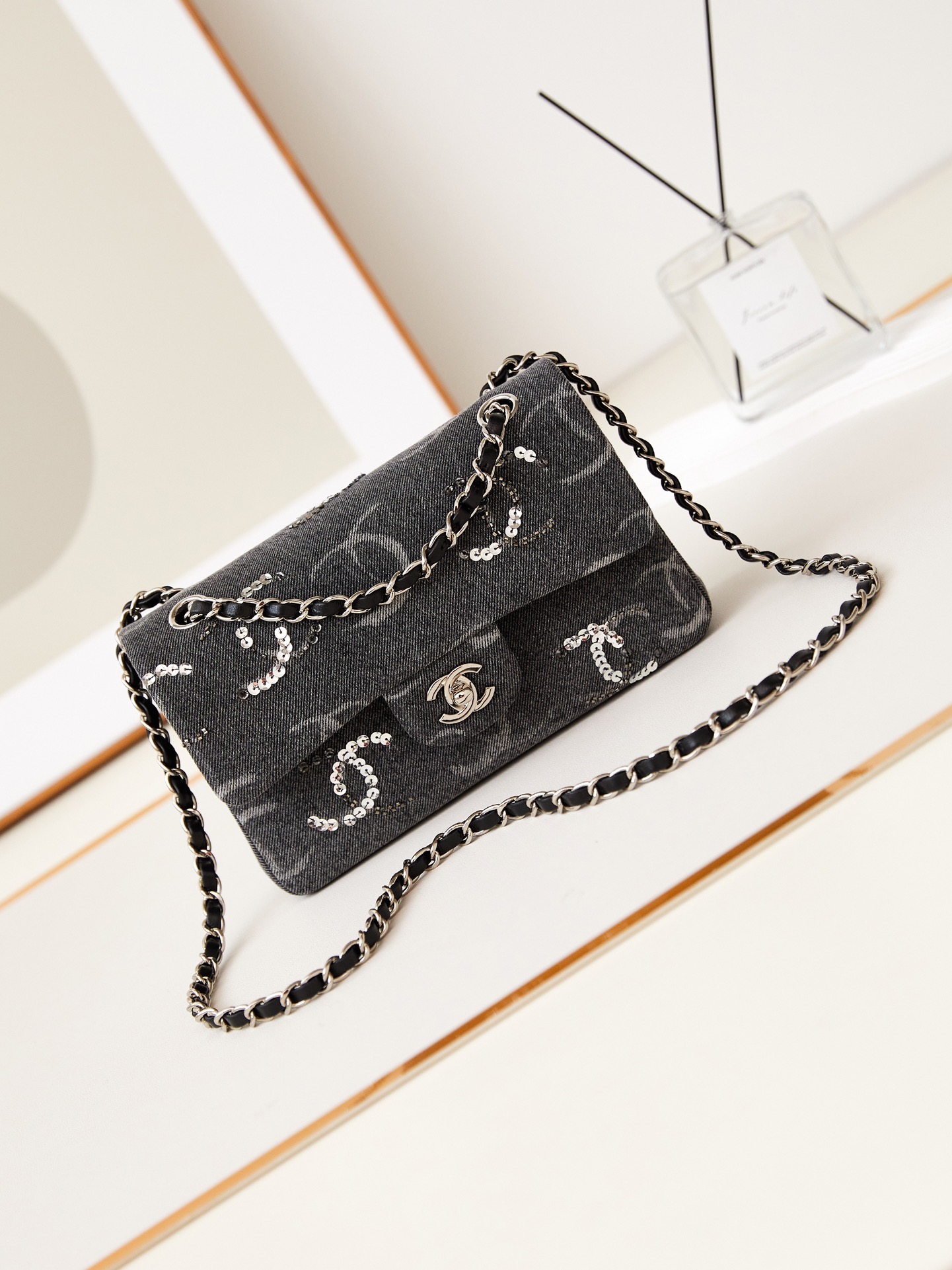 Jacquemus Classic Handcrafted Luxury Leather Shoulder Bag Ref