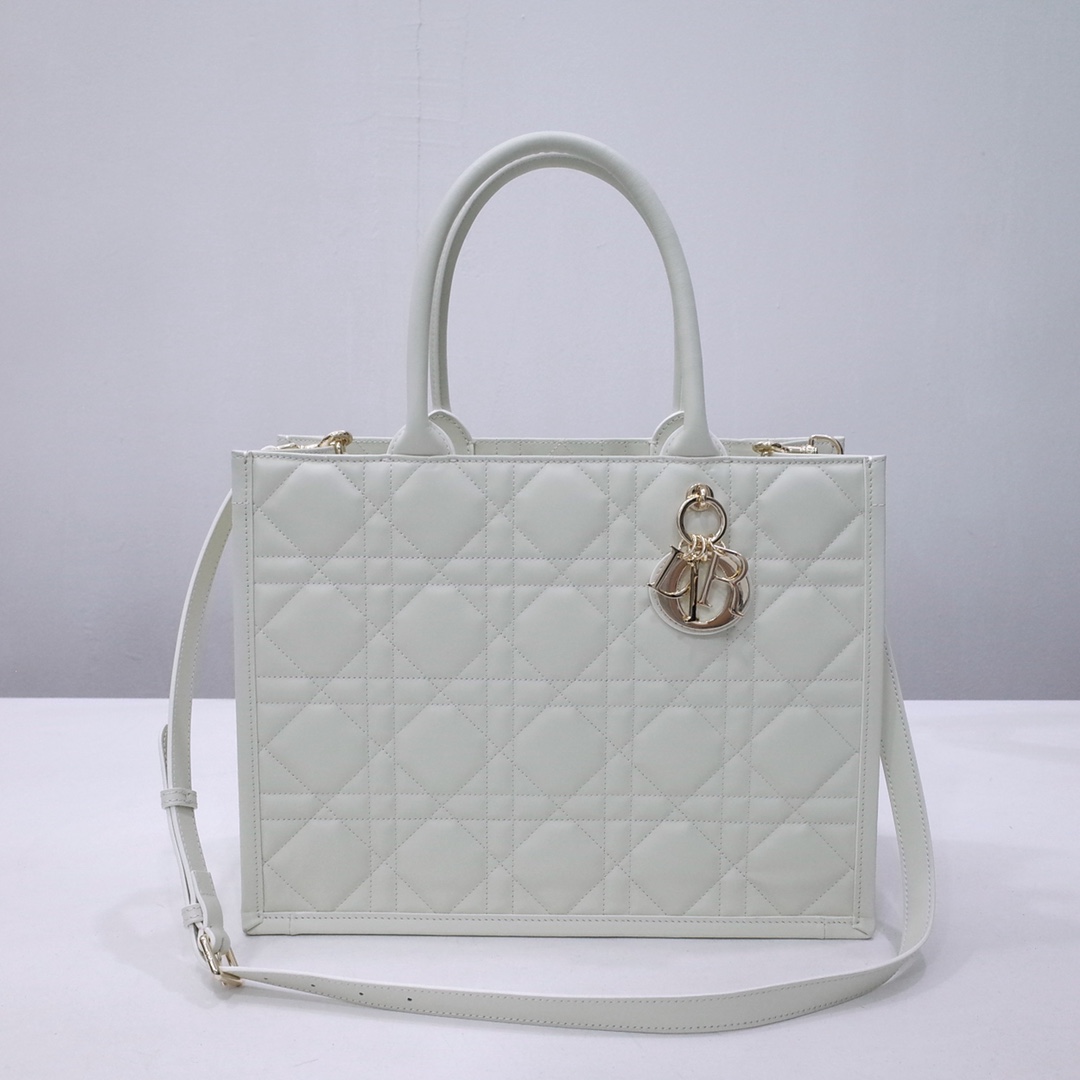 Cheap Wholesale
 Dior Handbags Tote Bags White Cowhide Fall/Winter Collection