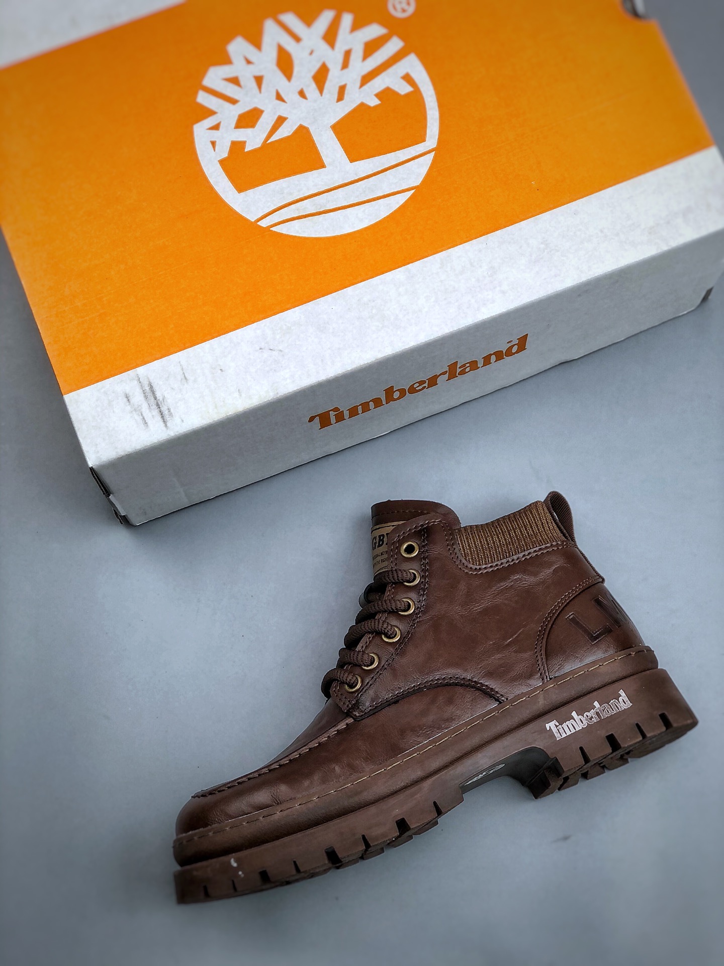 L/Timberland Timberland classic cowhide waterproof