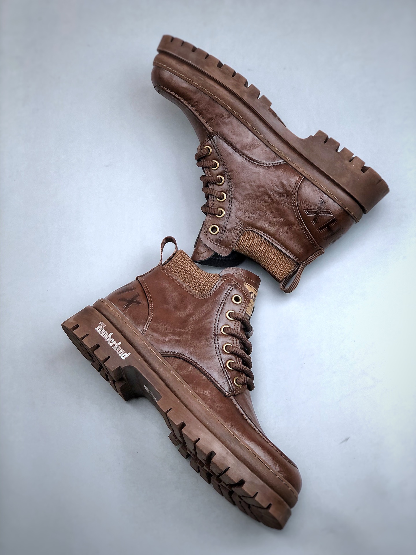 L/Timberland Timberland classic cowhide waterproof