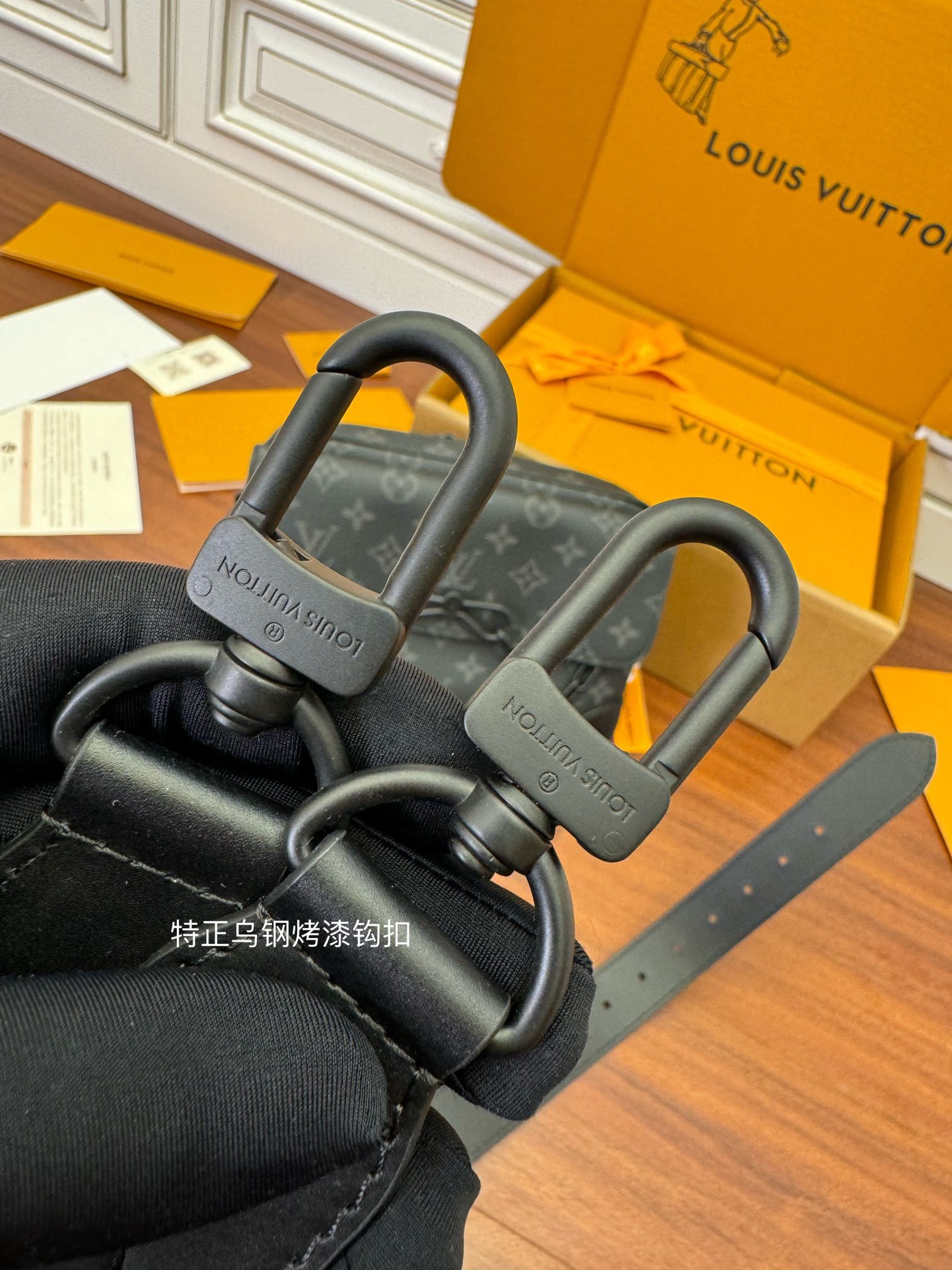独家首发型号特正版M46795品质全面再次升级专柜同步电子芯片内码新礼盒礼品袋保护纸铜版电子标签合格证皮