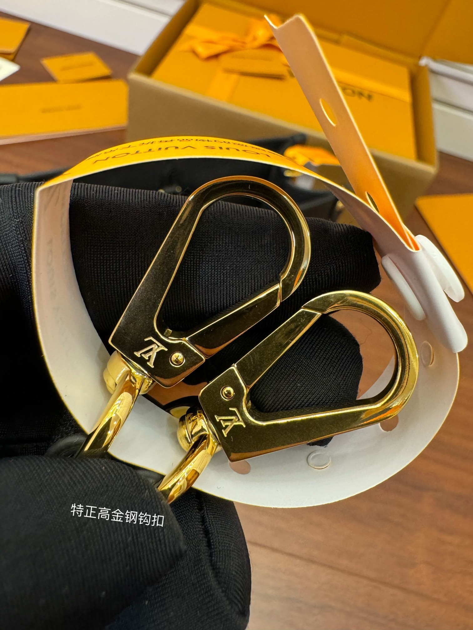 独家首发型号特正版M22311品质全面再次升级专柜同步电子芯片内码新礼盒礼品袋保护纸铜版电子标签合格证皮
