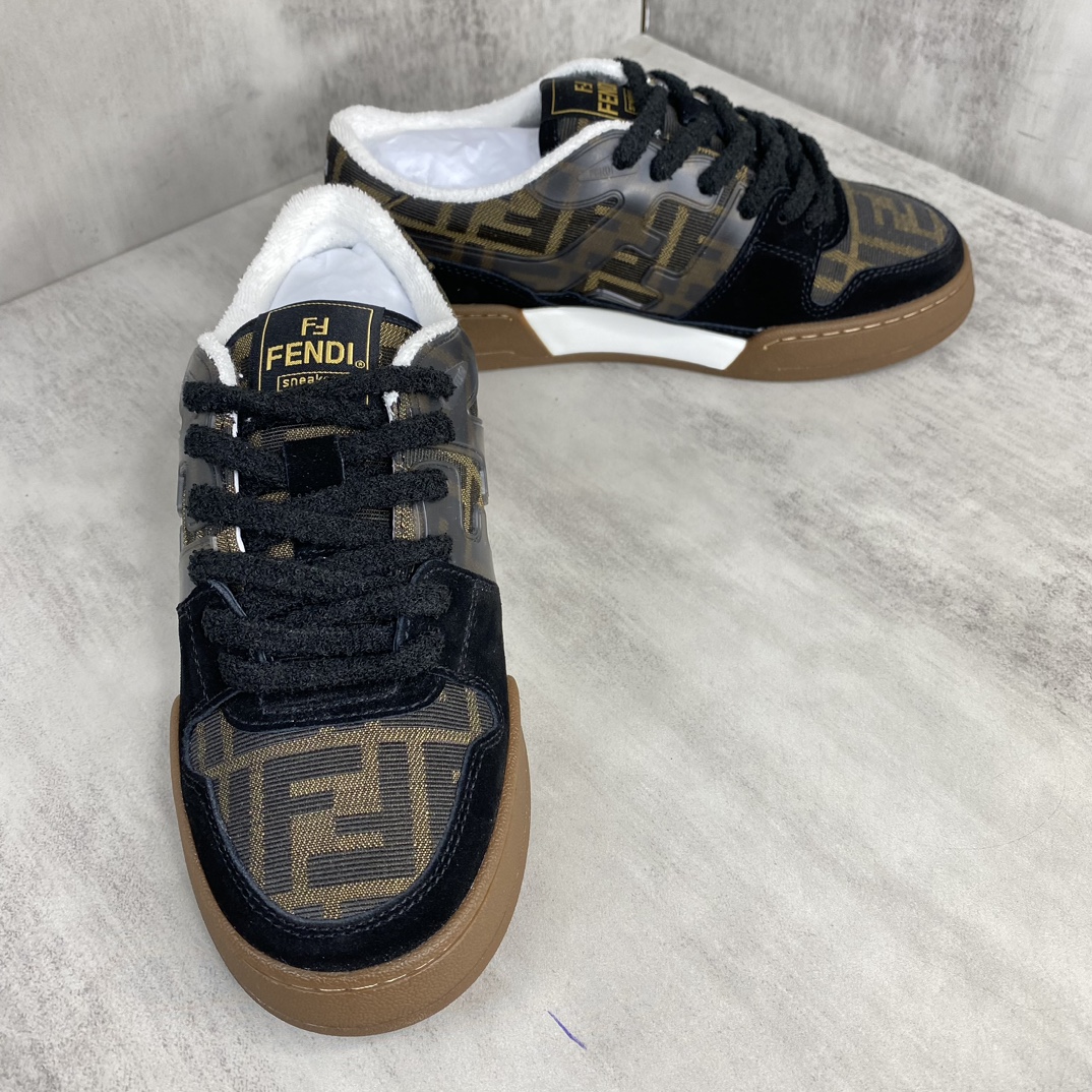 Fendi 新款上架 (莞产 ) Fendi 芬迪 23ss 休闲鞋FENDI芬迪match最新 运动鞋 设计师Kim Jones打造的首款运动鞋fendi match 和LV驴牌的Trainer篮球运动鞋 鞋型差不多 添加了FF 的设计 鞋面采用麂皮和皮革拼接组合 侧面凸起的双F logo内里采用毛巾绒里 / 男款39-45