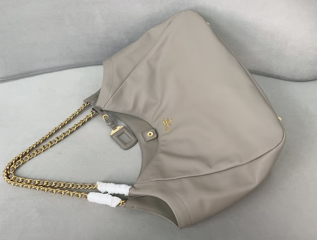 Prada new product launch Middle-aged series hobo bag official 1BA638