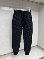 Louis Vuitton White Embroidery Duck Down Winter Collection Fashion Casual 1 Louis Vuitton White Embroidery Duck Down Winter Collection Fashion Casual