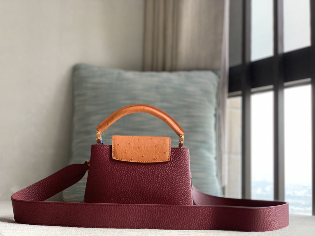Louis Vuitton LV Capucines mini model, the best-selling model in the counter, official N81409, orange and purple ostrich color matching, Taurillo