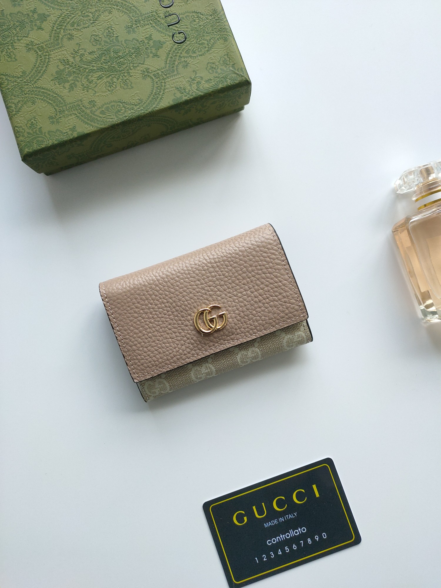Pgucci 出新款 new 零钱包 卡包card bags 编号
