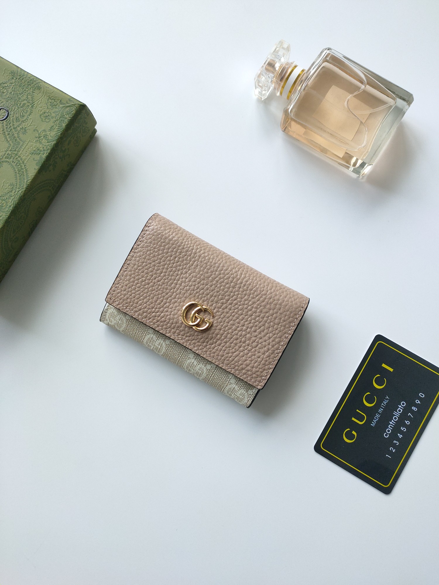 Pgucci 出新款 new 零钱包 卡包card bags 编号