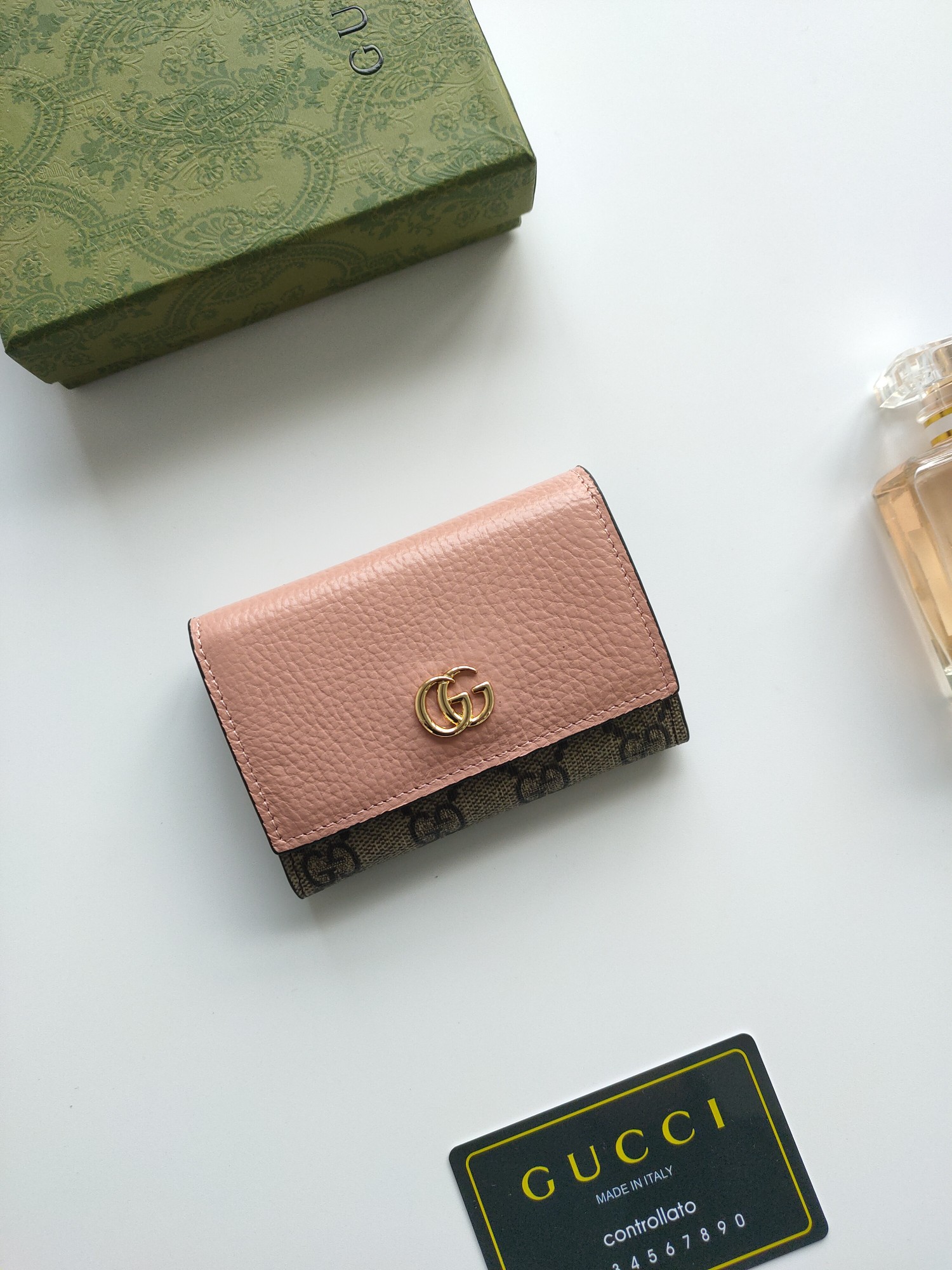 Pgucci 出新款 new 零钱包 卡包card bags 编号 