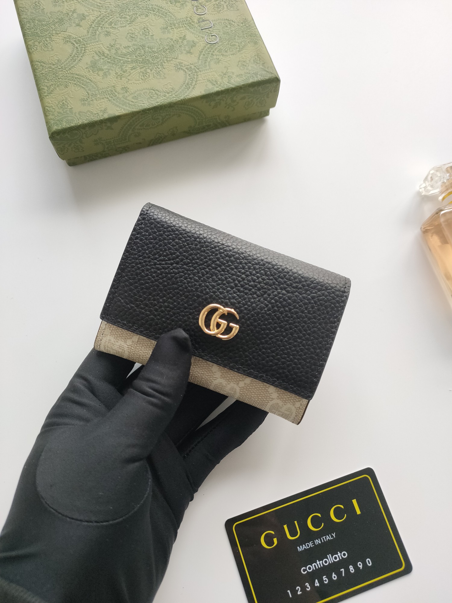 Pgucci 出新款 new 零钱包 卡包card bags 编号 