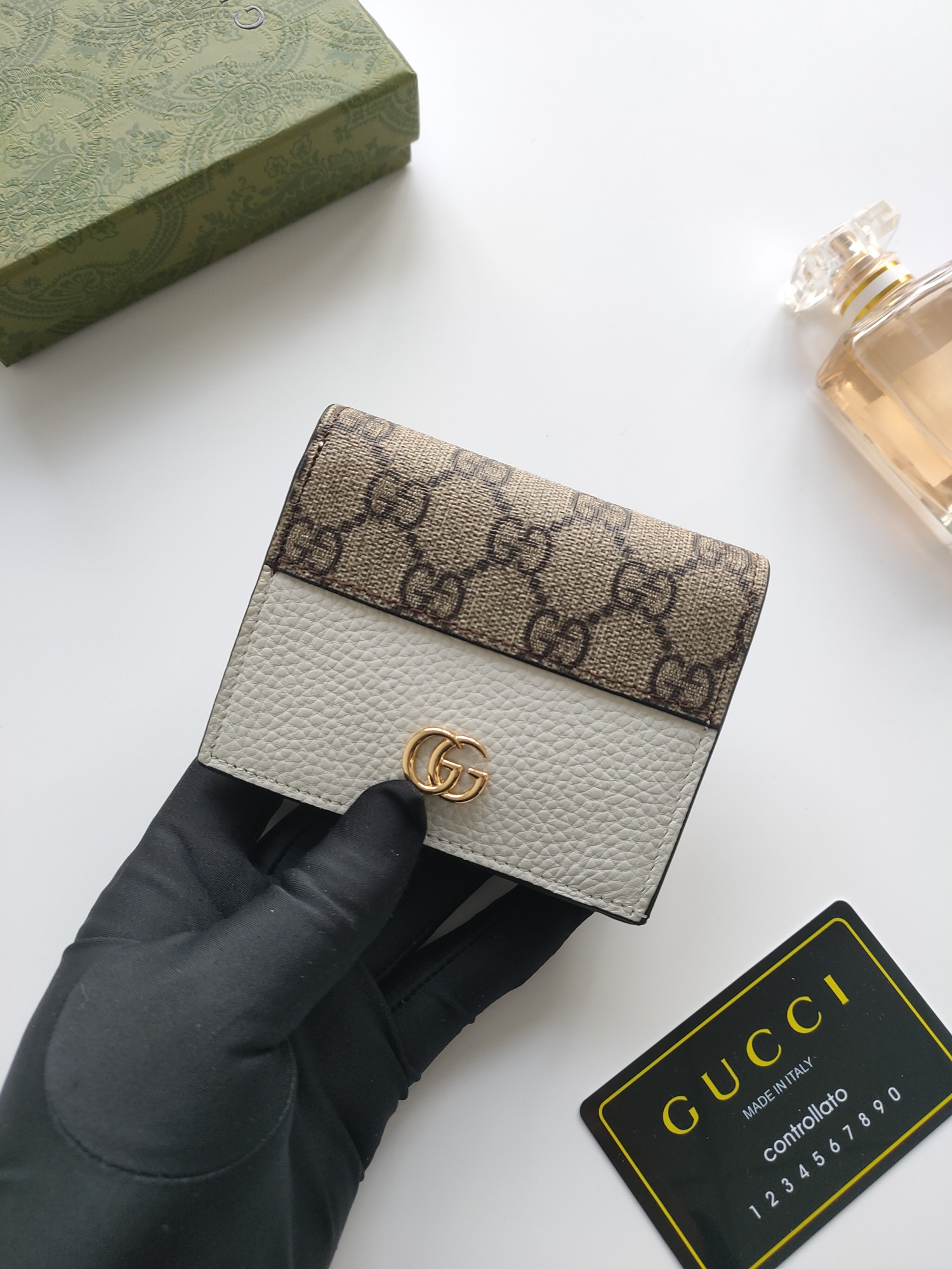 GG Marmontシリーズ エレガントな美包