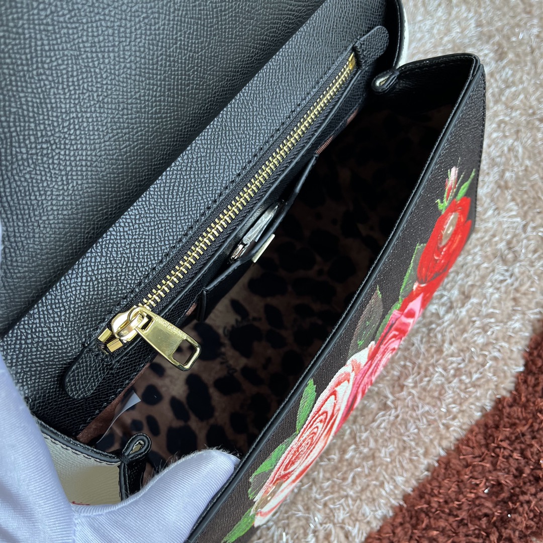 【Dolce & Gabbana 杜嘉班纳】牛皮印花 可斜挎/手提 带镜子 海外代购专用品 👜有范有气场💣全新包型 💋任