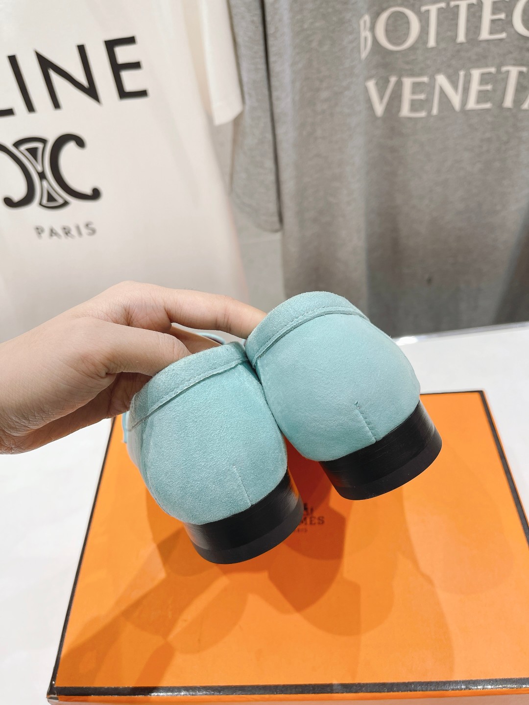 高版本出厂 🆕Herme…s fw24 new arrival～H家新款kelly扣乐福鞋鞋型很好看，见