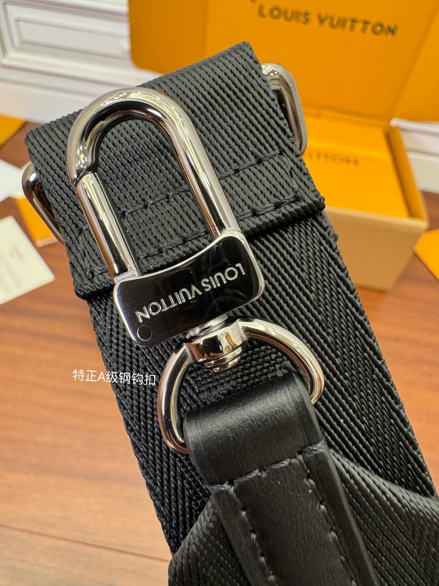 独家首发型号特正版M82770品质全面再次升级专柜同步电子芯片内码新礼盒礼品袋保护纸铜版电子标签合格证皮