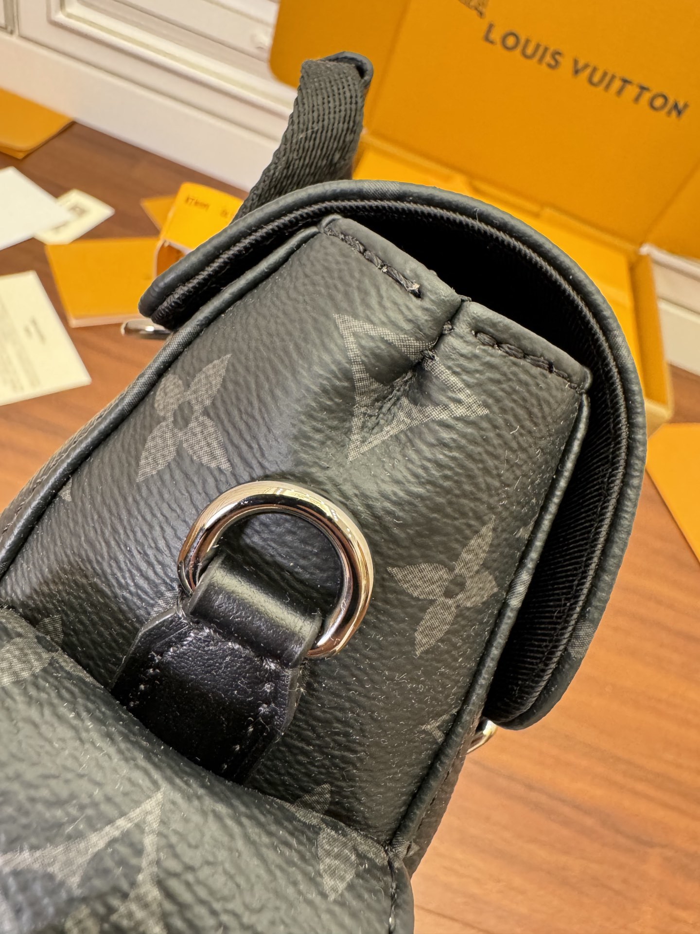 独家首发型号特正版M82769品质全面再次升级专柜同步电子芯片内码新礼盒礼品袋保护纸铜版电子标签合格证皮