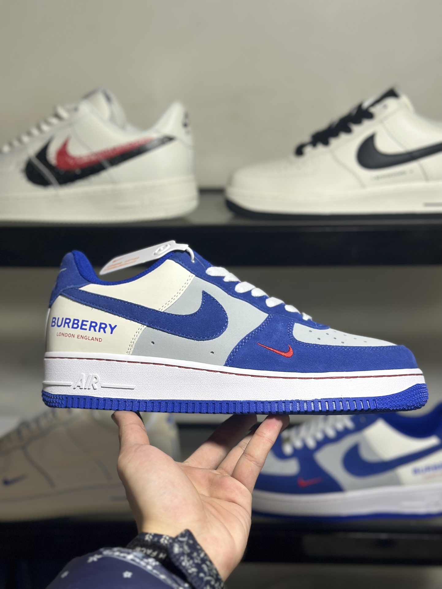 海外限量发售！公司级NIkeAirForce107Low“巴宝莉联名-极光蓝”空军一号低帮Burberr