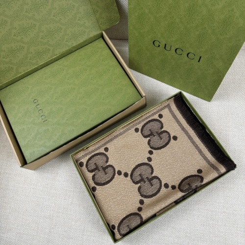 Gucci Wool Scarf with GG Pattern, 45 x 195cm - Elegant and Stylish 1 Gucci Wool Scarf with GG Pattern, 45 x 195cm - Elegant and Stylish