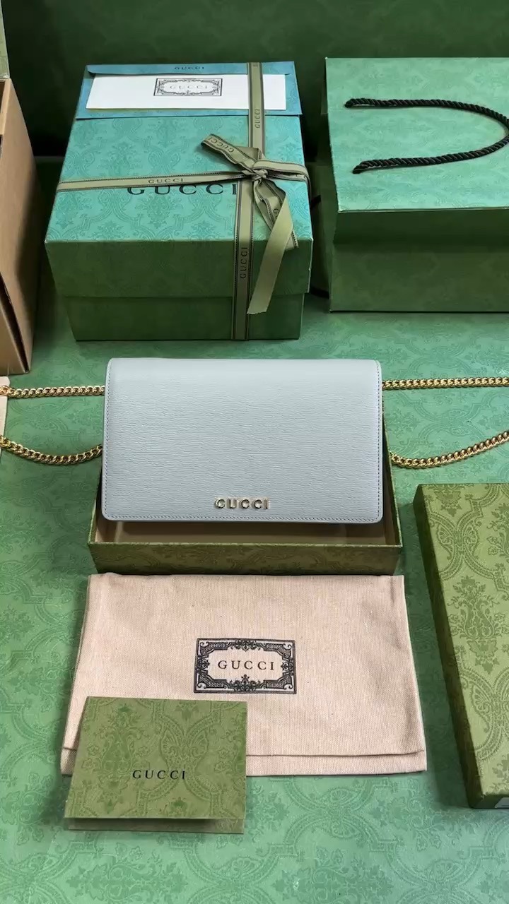 Gucci Crossbody & Shoulder Bags Grey Light Gray Chains