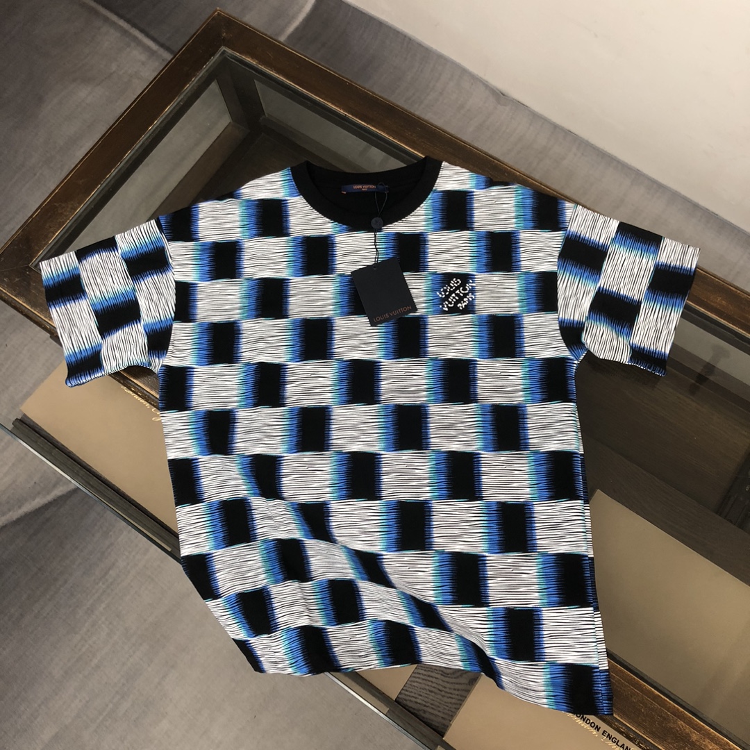 Koop hoogwaardige nep
 Louis Vuitton Kleding T-Shirt Winkel goedkope hoge kwaliteit 1: 1 replica
 Zwart Groen Grijs Unisex Katoen Korte mouw