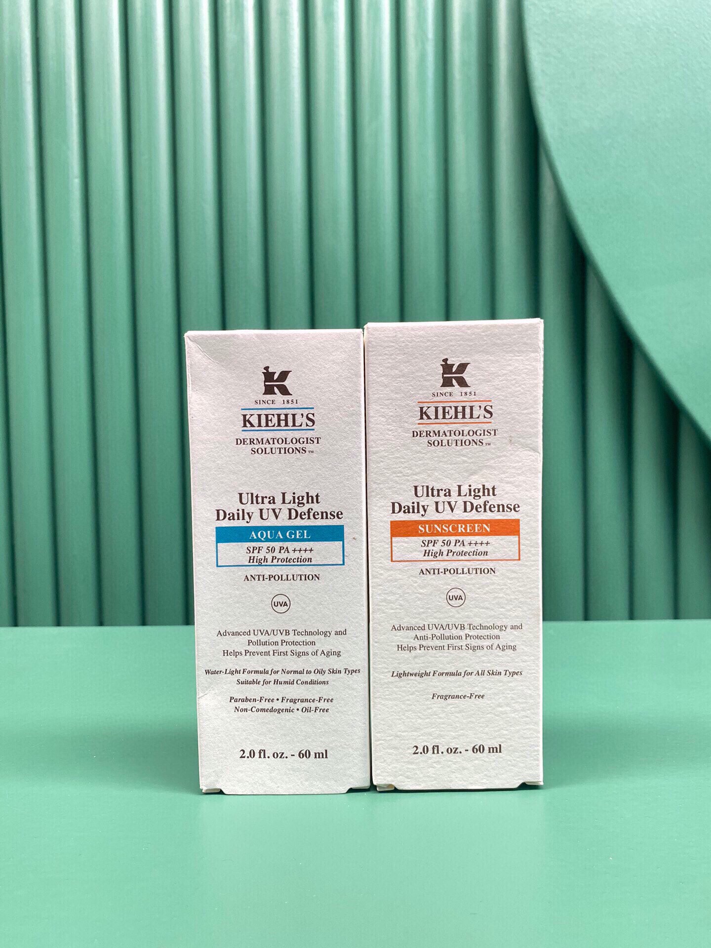 Protector solar blanqueador de Kiehl's 60ml! Efectos: azul refrescante, naranja hidratante.
