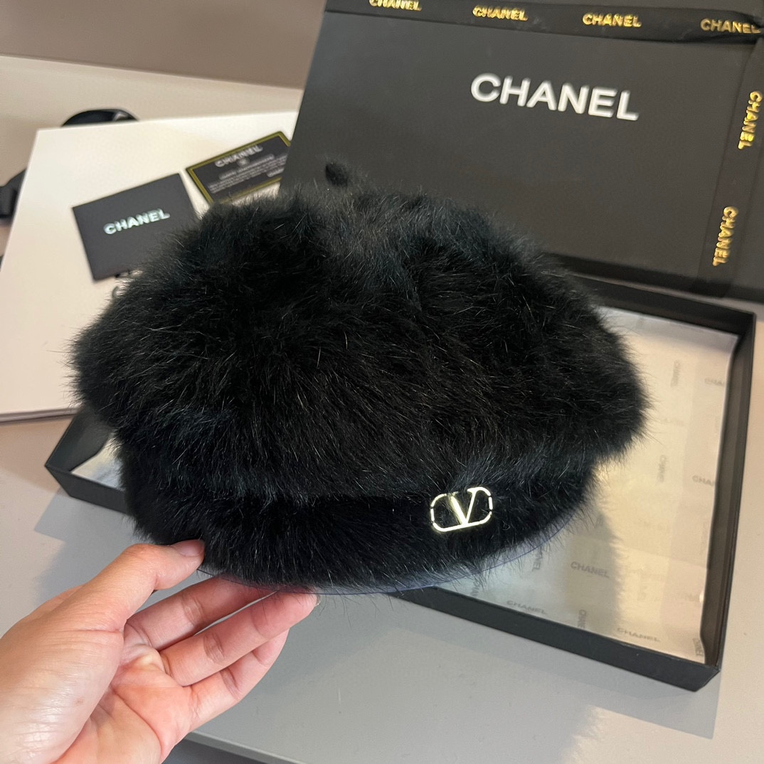 [Valentino Hats]2025 Valentino rabbit fur beret Painter