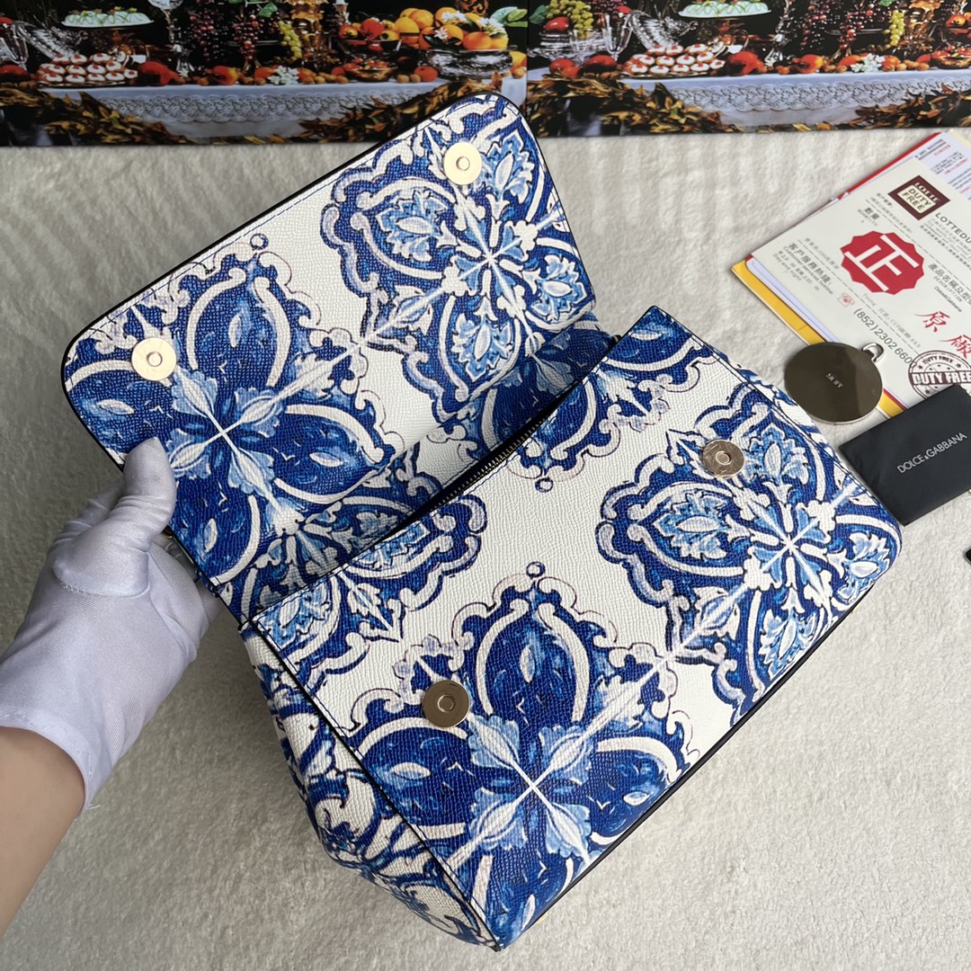 【Dolce & Gabbana 杜嘉班纳】牛皮印花 可斜挎/手提 带镜子 海外代购专用品 👜有范有气场💣全新包型 💋任