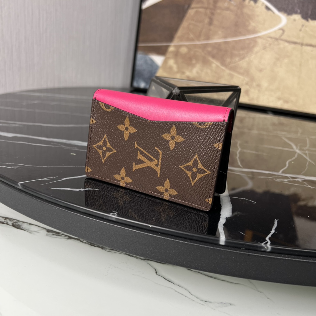 顶级原单M82956玫红本款口袋钱夹取材MonogramMacassar涂层帆布为牛皮革饰边和齐整内里一