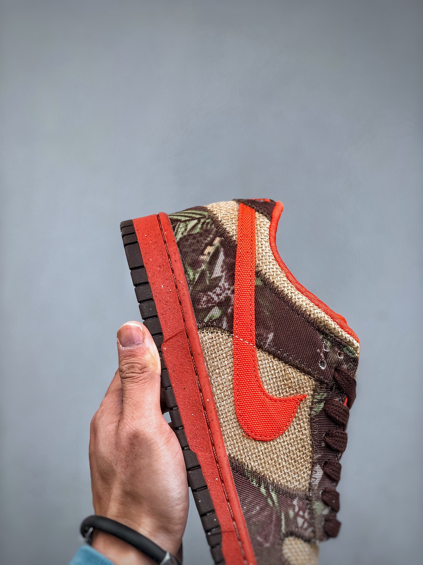 Nike SB Dunk Low 'Hunter Reese Forbes' Casual Sneakers - Brown, White & Orange 7 i1702919968 1311 5