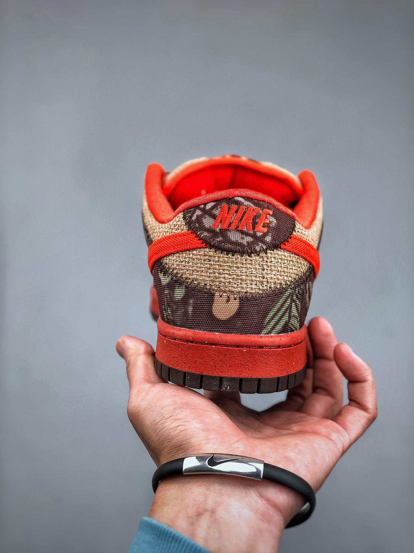Nike SB Dunk Low 'Hunter Reese Forbes' Casual Sneakers - Brown, White & Orange 8 i1702919968 3696 6