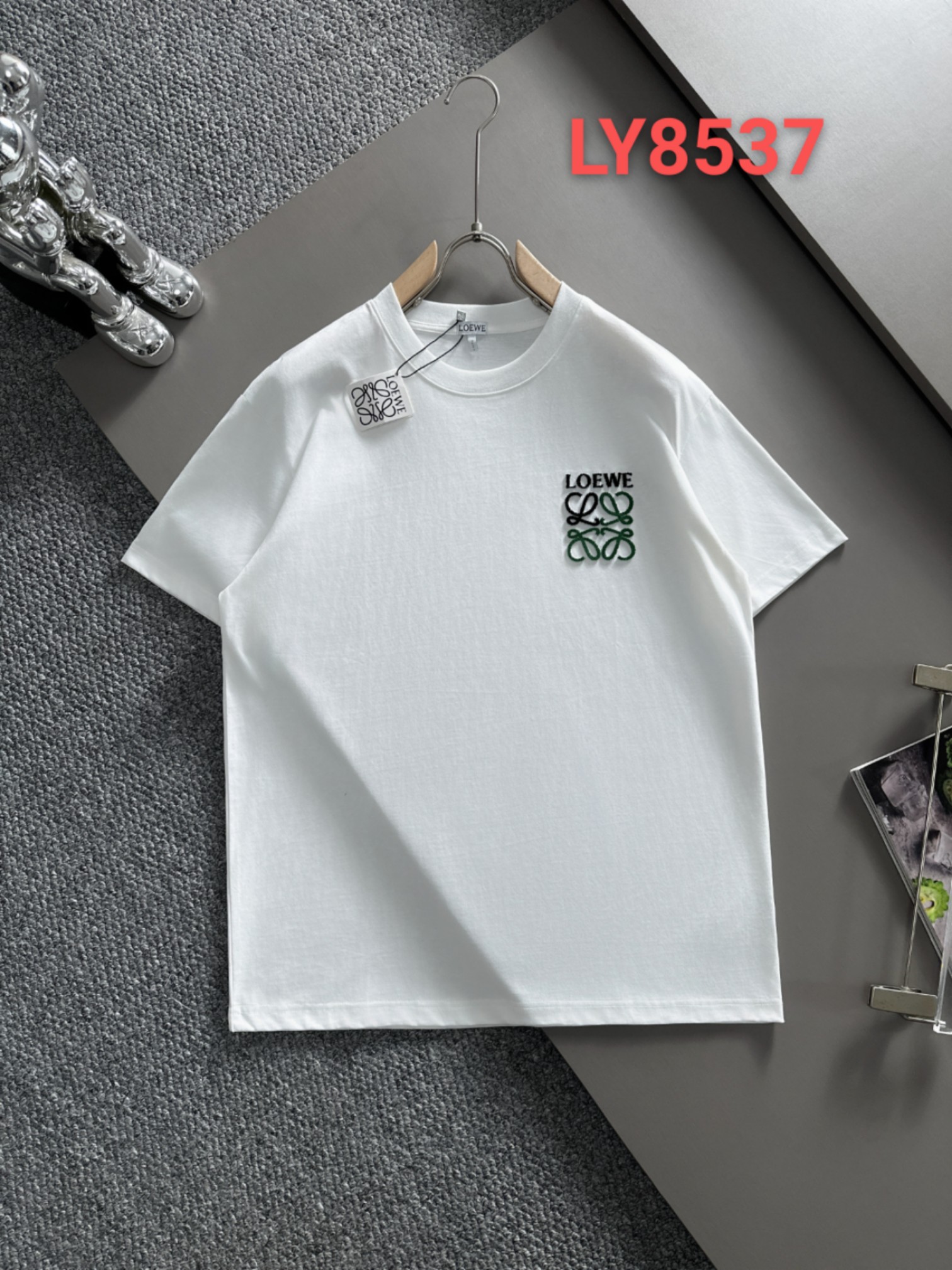 🅿️110 罗意威LOEW*24ss春夏新款字母植绒牙刷绣LOGO上身效果极佳 LY8537短袖上新 颜色（黑白）尺码: XS_L