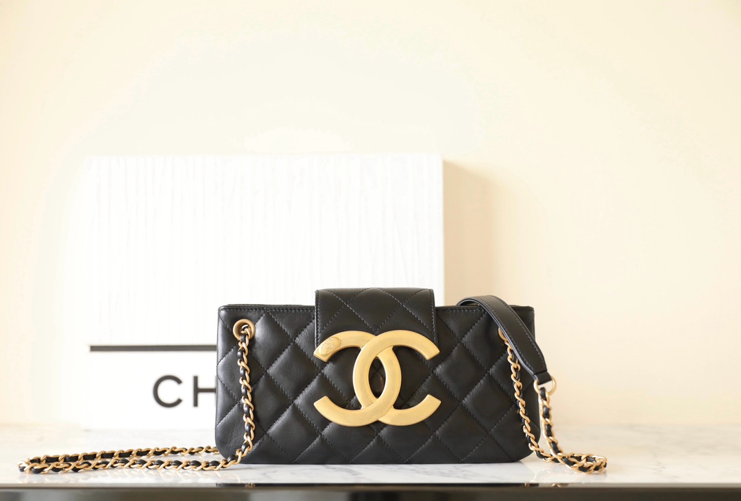 Copy
 Chanel Crossbody & Shoulder Bags Designer Fake
 Black Vintage Gold Lambskin Sheepskin Spring Collection Baguette