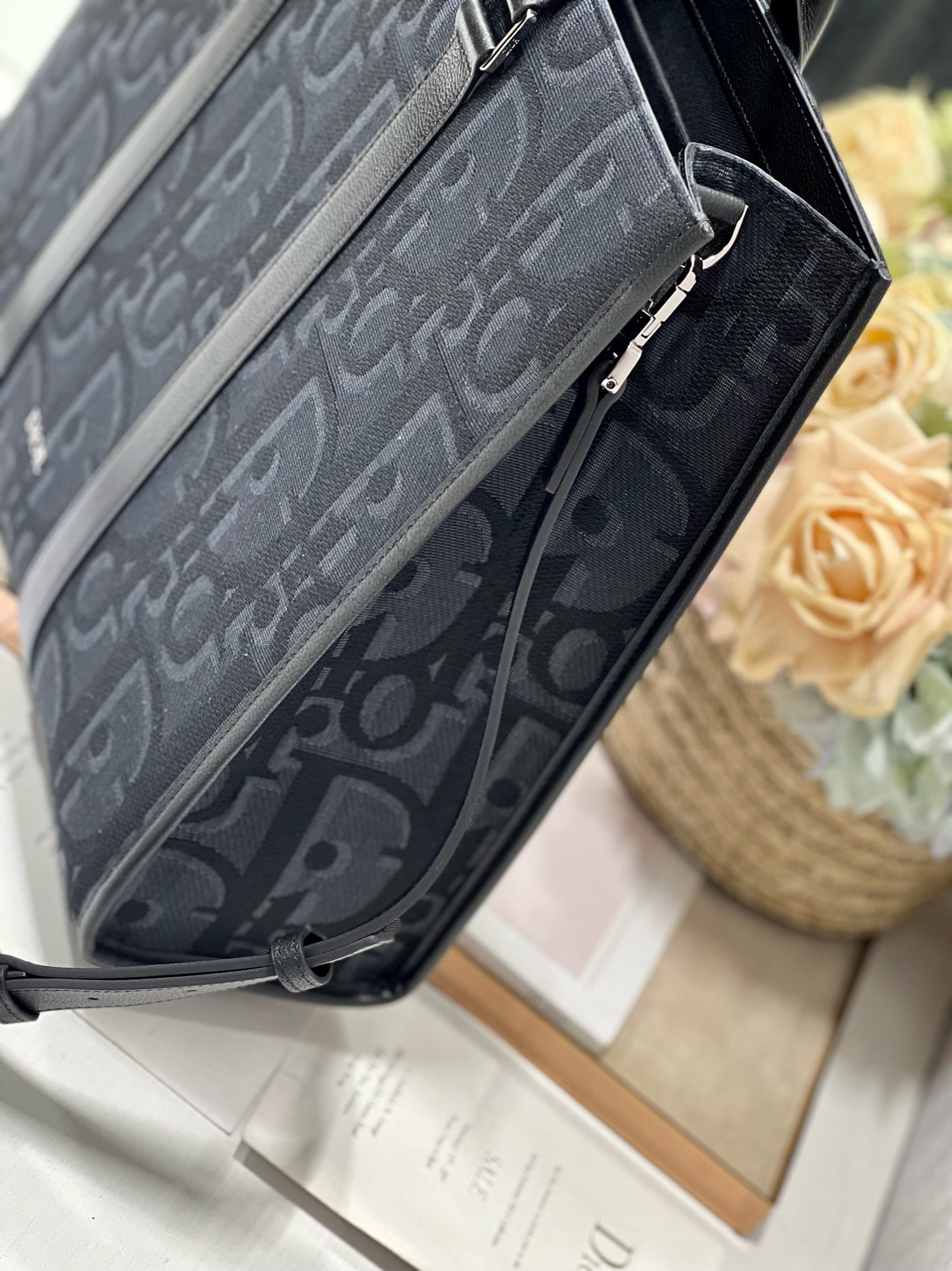 Dior🖤EAST-WEST 手袋「黑布 4