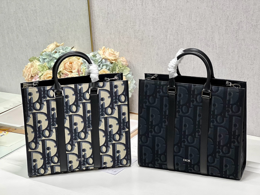Dior Luxury Designer Handbag crafted in premium calfskin leather 2