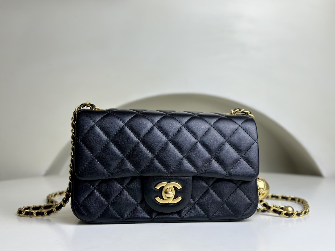 Chanel Crossbody & Shoulder Bags All Steel Chains