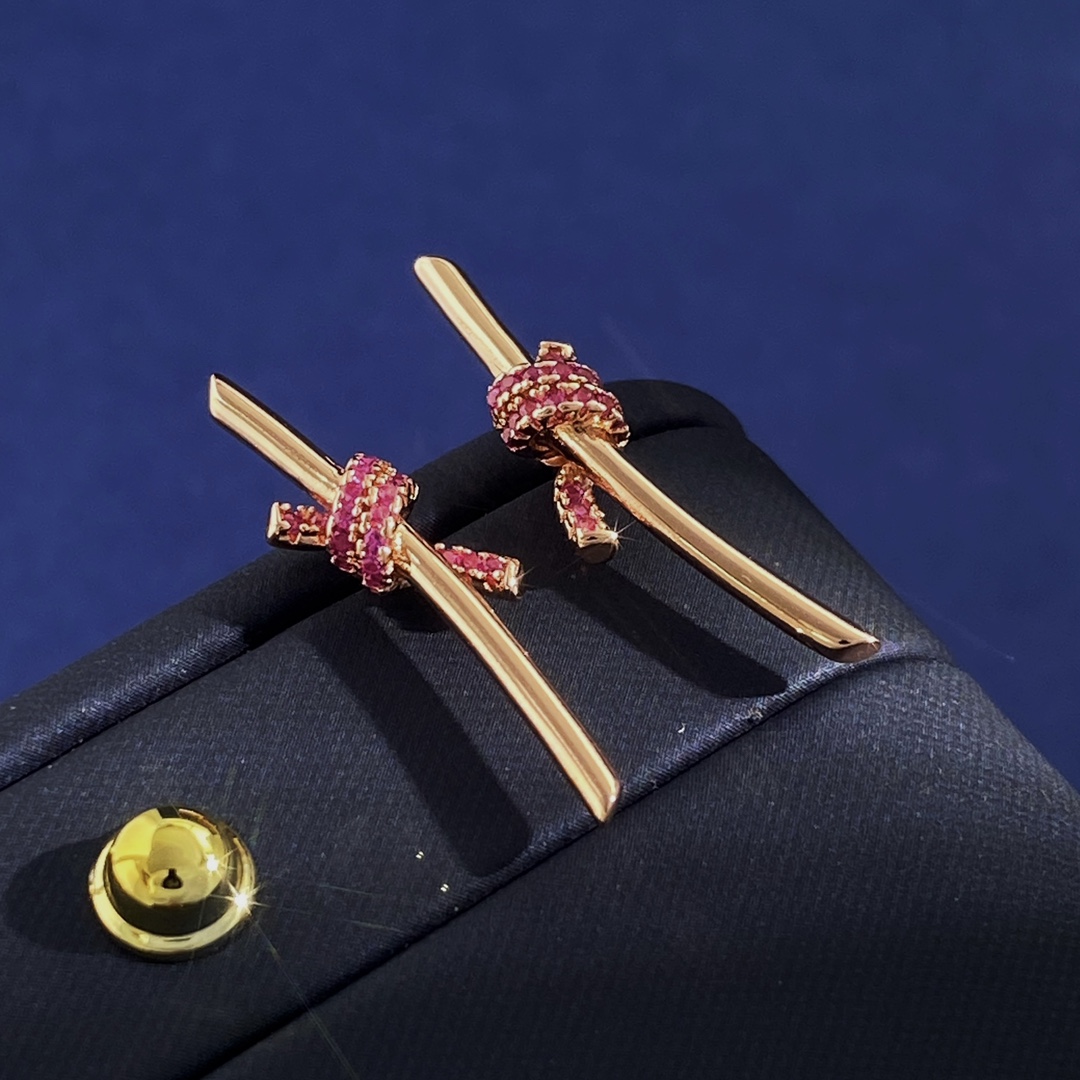 Tiffany & Co. 耳钉新款玫瑰金到货 Knot系列新款镶钻紫钻耳钉到货 黄铜材料电镀18k金 玫瑰金