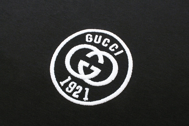 Gucci 古驰 24ss 最新夏日 logo刺绣T恤 采用进口哑光线绣花