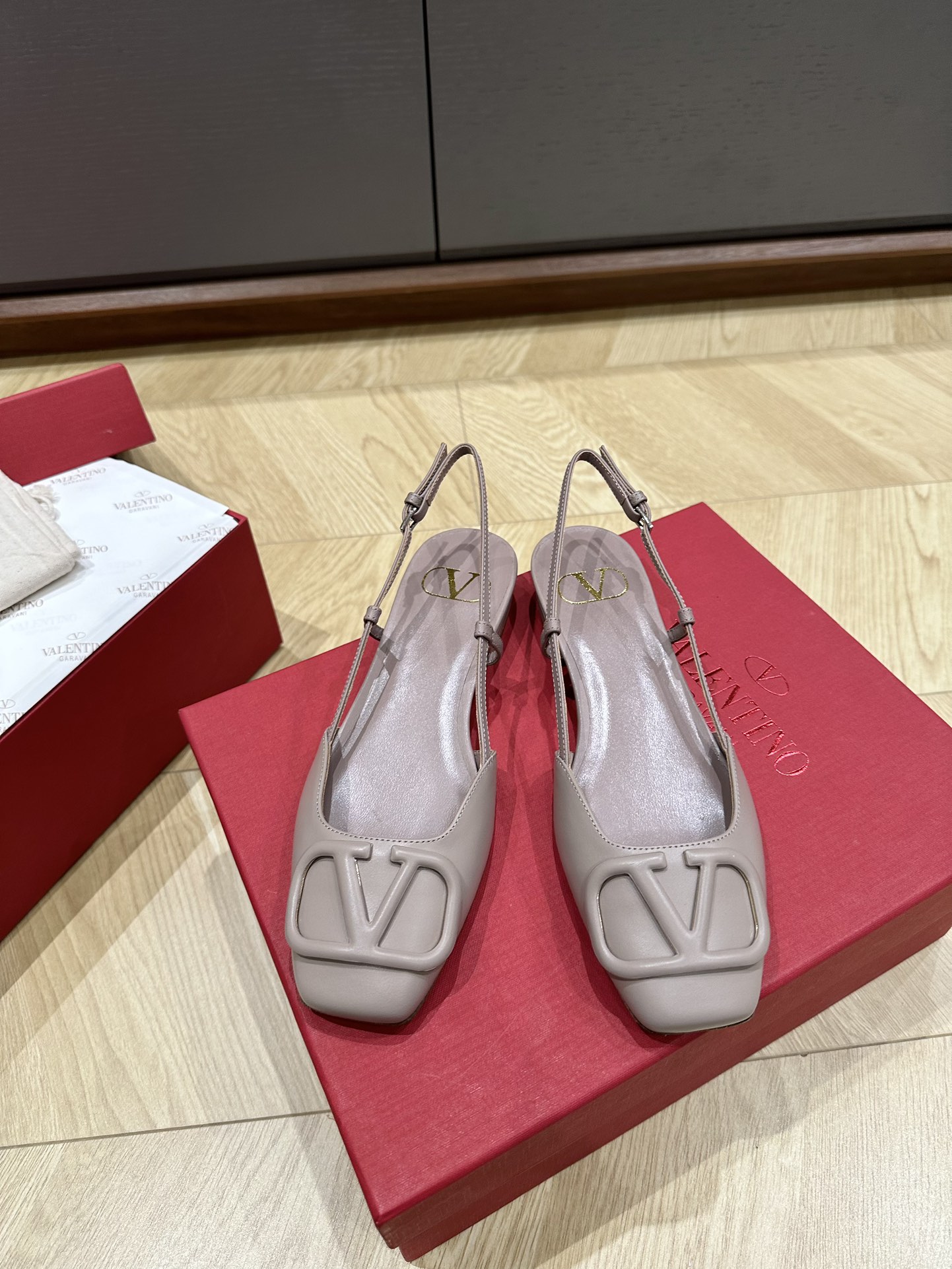 발렌티노 VLogo 펌프스 레플리카 24619