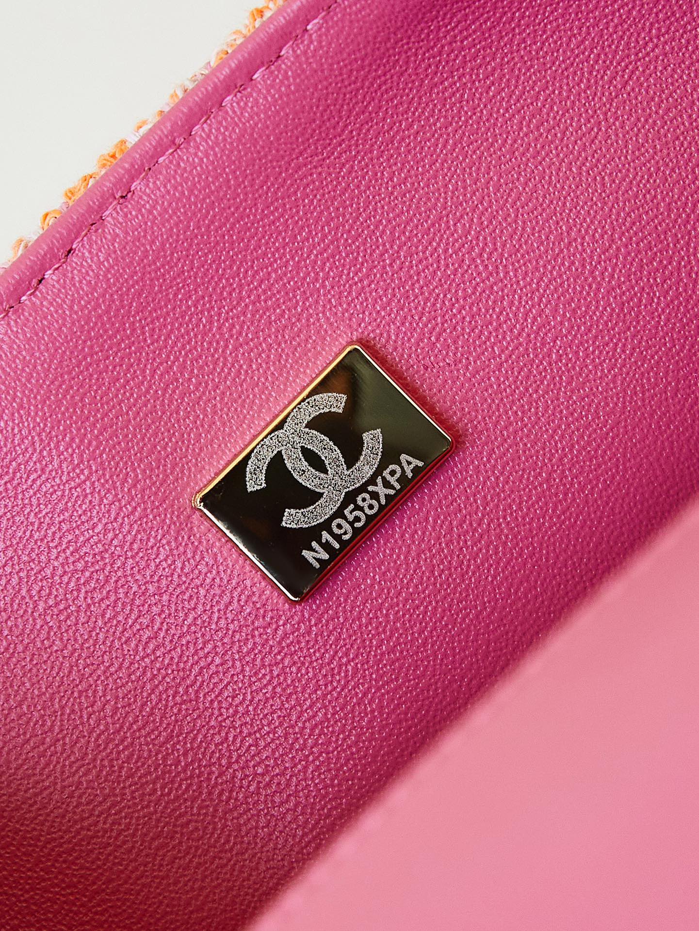 Chanel 24C Badge Pink CF 9