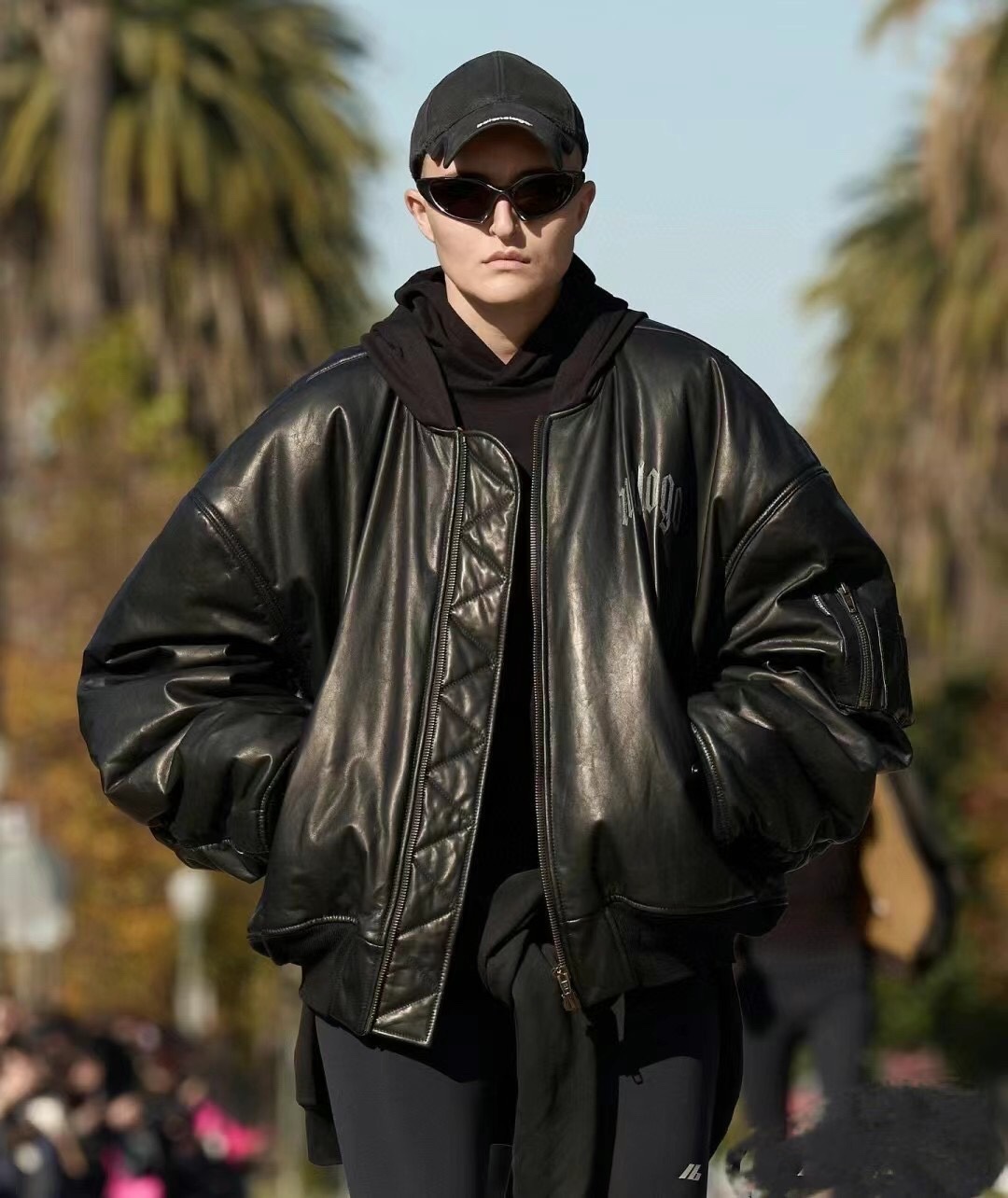 Louis Vuitton Haute Couture Haute Couture Ready-to-Wear Clothing Dress 2